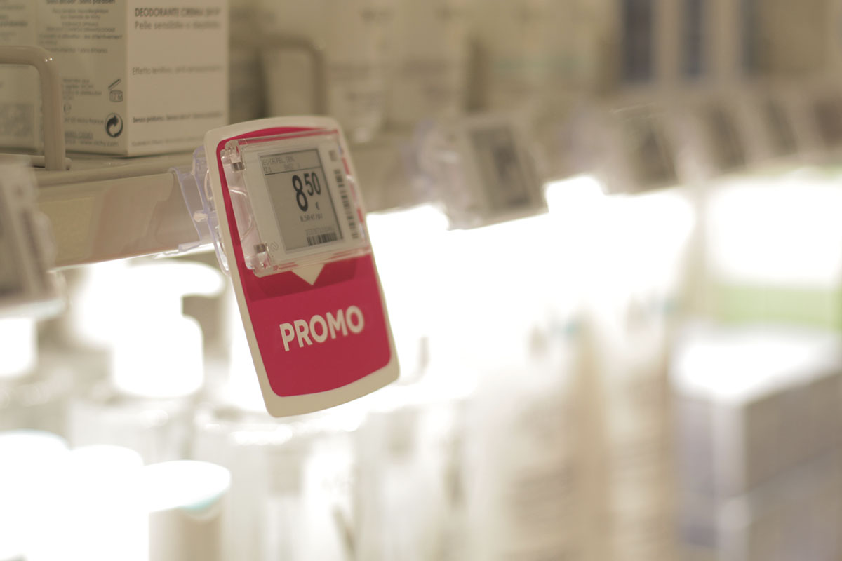 Nicolis Project | in-store digital communication slider_bsystem3c Sistemi di fissaggio e comunicazione bsystem3  