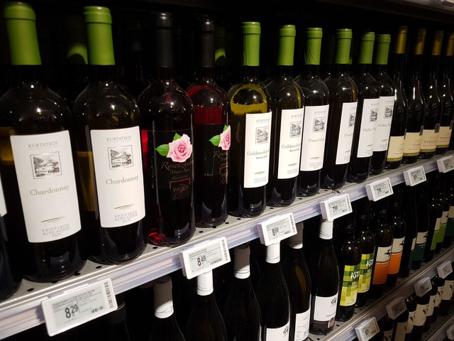 Nicolis Project | in-store digital communication etichette-elettroniche_Despar-Cornaiano Nicolis Project | in-store digital communication etichette-elettroniche_Despar-Cornaiano Le etichette elettroniche grafiche e bsystem3 al Kostner Despar di Cornaiano