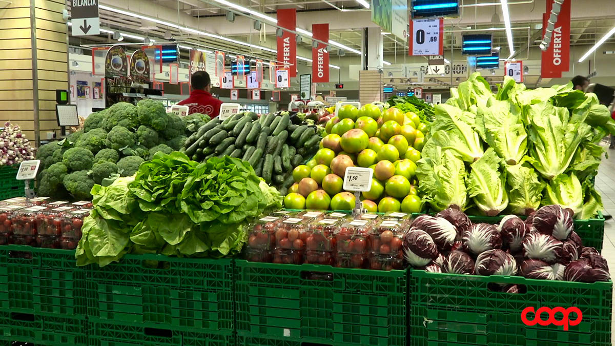 Nicolis Project | in-store digital communication etichette-elettroniche-ipercoop-pontecagnano1 Nicolis Project | in-store digital communication etichette-elettroniche-ipercoop-pontecagnano1 Il Gruppo AZ sceglie le etichette elettroniche e bsystem3 per il nuovo Ipercoop di Pontecagnano