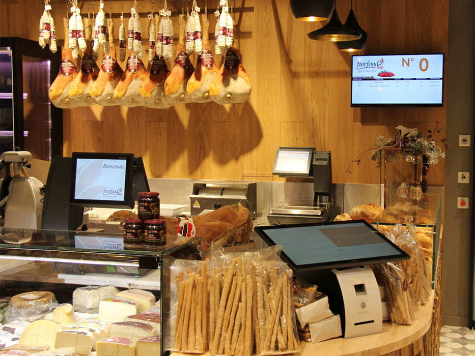 Nicolis Project | in-store digital communication Digital-Signage-video-kiosk Nicolis Project | in-store digital communication Digital-Signage-video-kiosk 5 vantaggi del Digital Signage per il tuo punto vendita