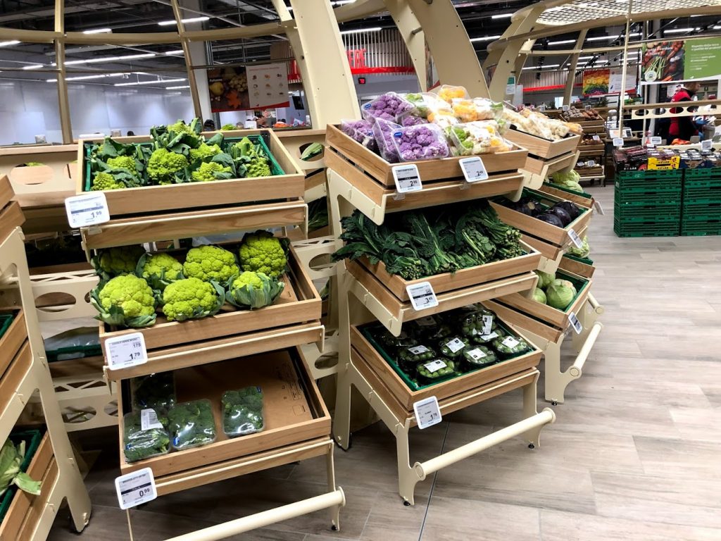 Nicolis Project | in-store digital communication etichette-elettroniche-auchan-torino-08-1024x768 A Torino Auchan rivoluziona l’esperienza del cliente e affida la gestione della comunicazione in-store alle soluzioni digitali offerte da Nicolis Project  