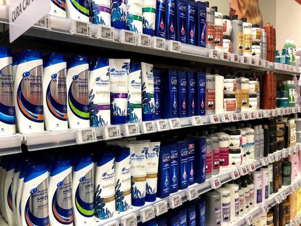 Nicolis Project | in-store digital communication etichette-elettroniche-auchan-torino-profumeria-2-1024x768 A Torino Auchan rivoluziona l’esperienza del cliente e affida la gestione della comunicazione in-store alle soluzioni digitali offerte da Nicolis Project  