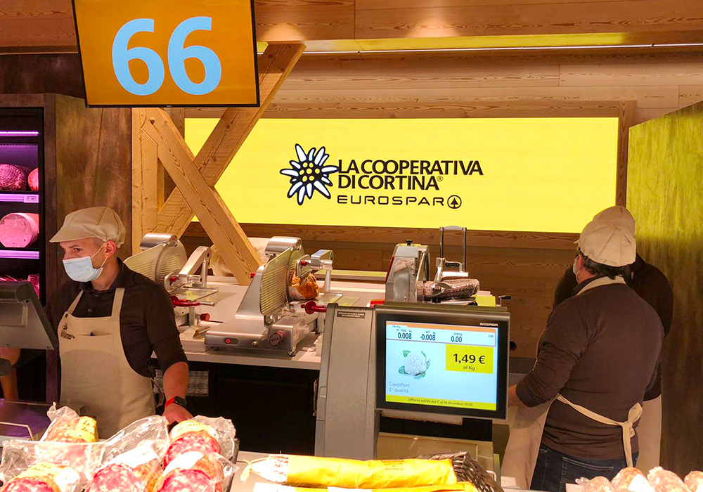 Nicolis Project | in-store digital communication nicolisproject-Despar-Cortina-3 L’Eurospar di Cortina d’Ampezzo sceglie le soluzioni di comunicazione digitale di Nicolis Project  
