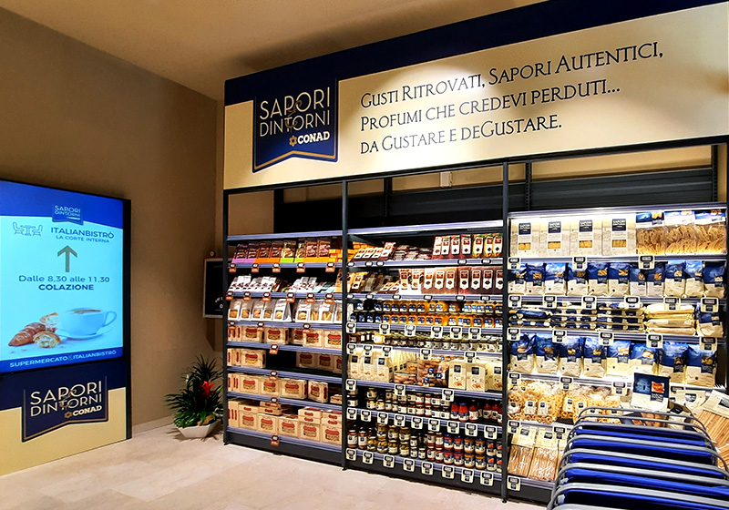 Nicolis Project | in-store digital communication np-conad-sapori-dintorni-bologna-2 Apre Sapori&Dintorni di Conad a Bologna, con Nicolis Project in prima linea  
