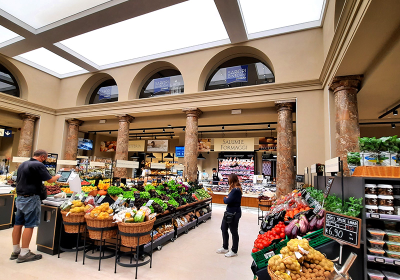 Nicolis Project | in-store digital communication np-conad-sapori-dintorni-bologna-7 Apre Sapori&Dintorni di Conad a Bologna, con Nicolis Project in prima linea  