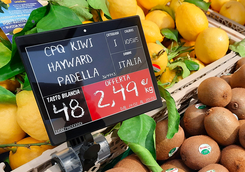 Nicolis Project | in-store digital communication CONAD_News-10 Nicolis Project | in-store digital communication CONAD_News-10 Nuova installazione nel punto vendita Conad DAO a Selva di Val Gardena: quando l’Evoluzione Digitale sposa la tradizione