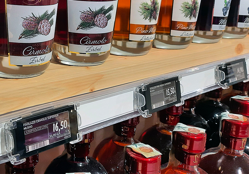 Nicolis Project | in-store digital communication CONAD_News-8 Nicolis Project | in-store digital communication CONAD_News-8 Nuova installazione nel punto vendita Conad DAO a Selva di Val Gardena: quando l’Evoluzione Digitale sposa la tradizione