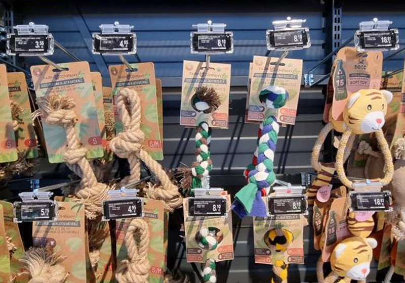 Nicolis Project | in-store digital communication News-Petshop-Giulius-Milano_5 Le etichette nebular nel più grande Petstore d'Europa: inaugurato il nuovo punto vendita Giulius a Milano  