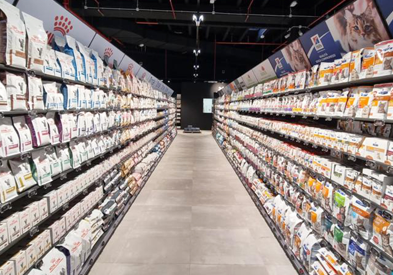 Nicolis Project | in-store digital communication News-Petshop-Giulius-Milano_9 Le etichette nebular nel più grande Petstore d'Europa: inaugurato il nuovo punto vendita Giulius a Milano  