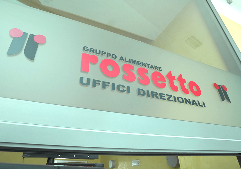 Nicolis Project | in-store digital communication News-premio-Rossetto_2 Nicolis Project | in-store digital communication News-premio-Rossetto_2 Premio Green Future Project a Gruppo Rossetto. Lorenzo Rossetto (CEO): “La crescita sostenibile è possibile, grazie alla tecnologia”
