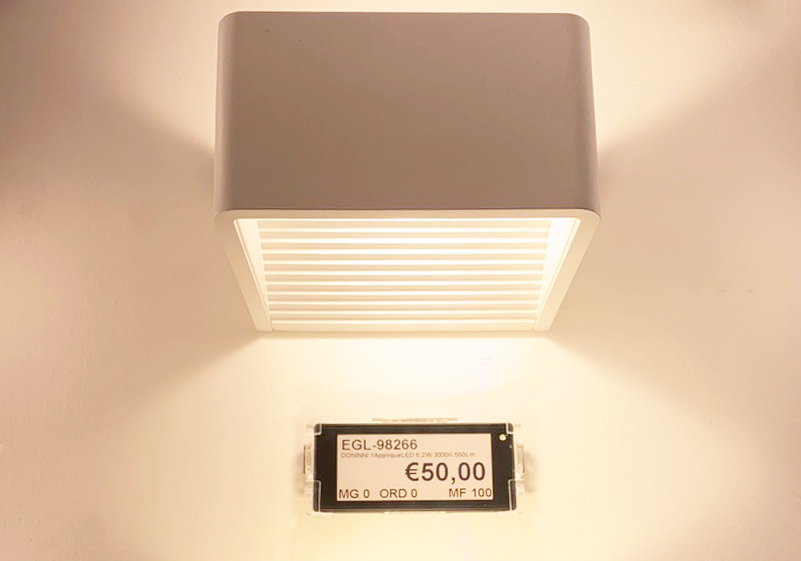 Nicolis Project | in-store digital communication np-News-Installazione-Luce-1 Expo Luce a Roma: una nuova luce al punto vendita grazie alle etichette elettroniche digitali  