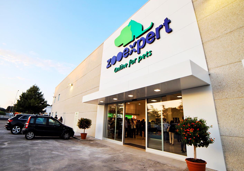 Nicolis Project | in-store digital communication np-News-Installazione-Zooexpert-8 Zooexpert, leader del settore Petshop sceglie le etichette elettroniche nebular per un retail all’avanguardia  