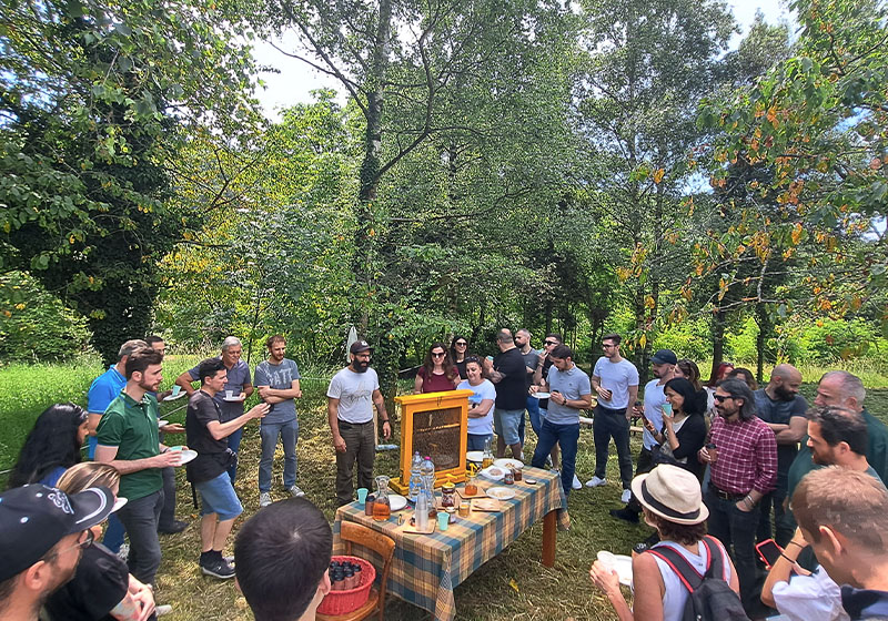 Nicolis Project | in-store digital communication np-img-news-giornata-apicolutra-1 Nicolis Project | in-store digital communication np-img-news-giornata-apicolutra-1 Nicolis Project Promuove la Sostenibilità e l'Amore per le Api